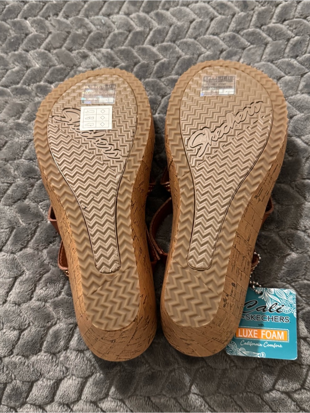 Skechers Luxe Foam Brown Textured Platform Sandals - Picture 7 of 10